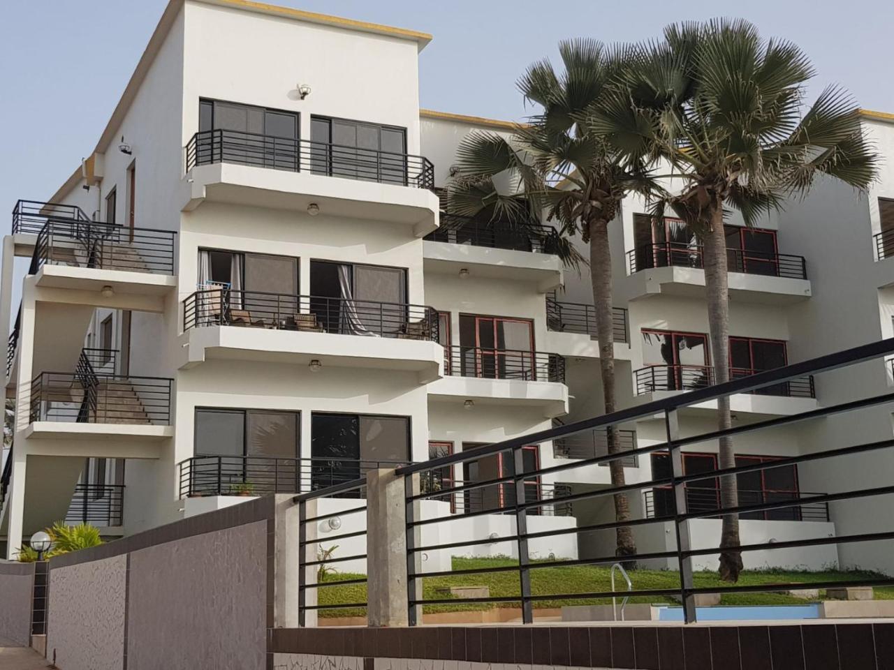 Relax Waterfront Serviced Apartment Bijilo Exterior photo